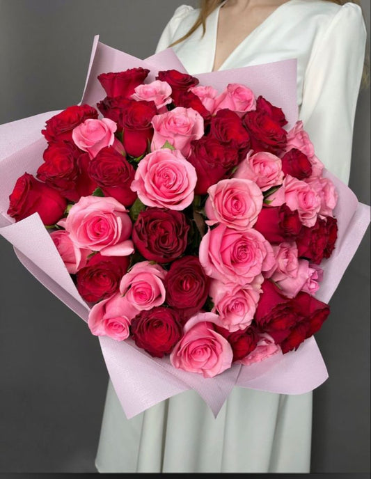 Pink and Red Roses Bouquet!